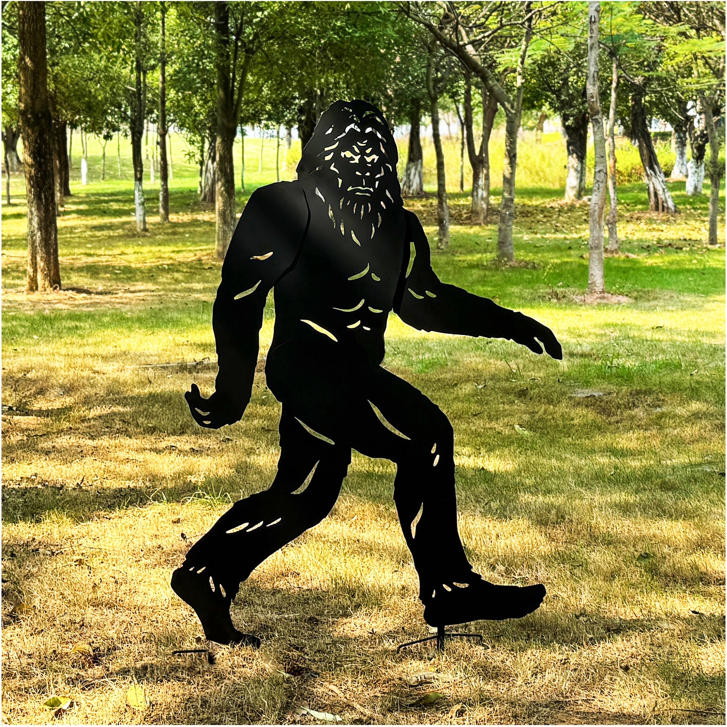 4ft Bigfoot Metal Outdoor Decor Big Foot Sasquatch Gifts for Men/Women Bigfoot Silhouette Statues for Yard Art, Patio, Lawn, Forests, Garden Decor, Yard Display, Garden Decorations